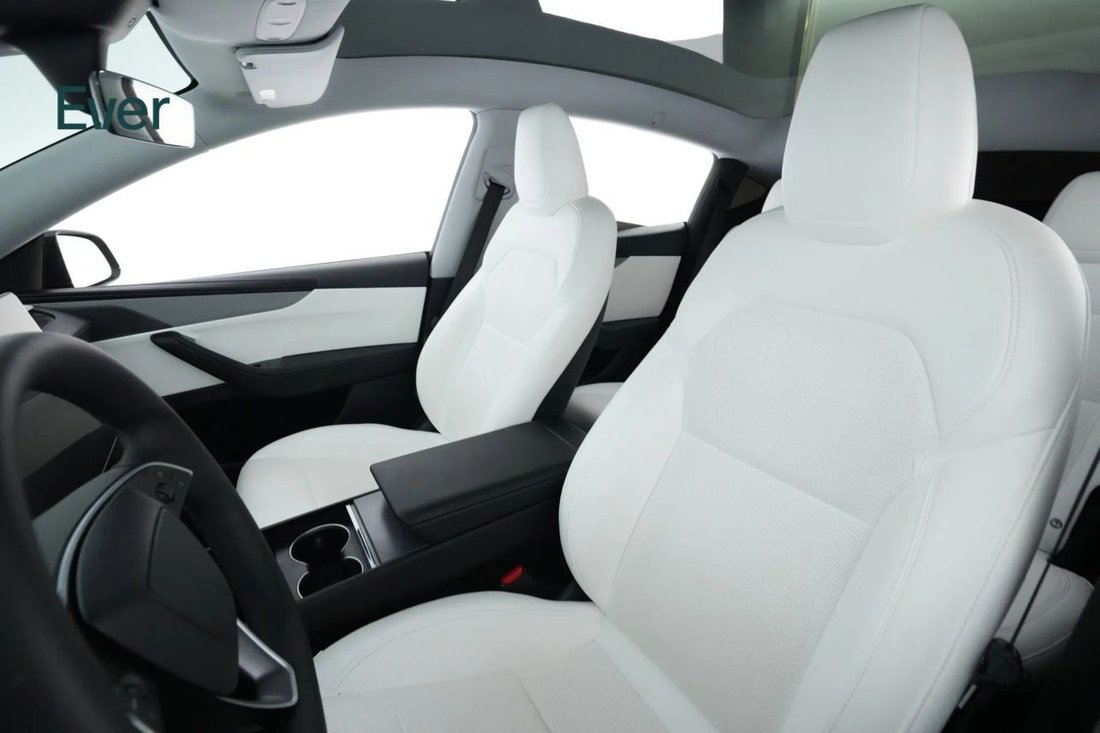 Suv in San Francisco, CA, United States 4 - 19064875