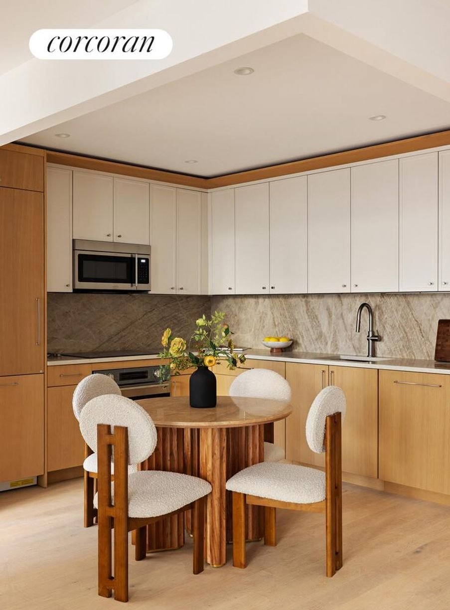 Condo in New York, New York, United States 3 - 19084225