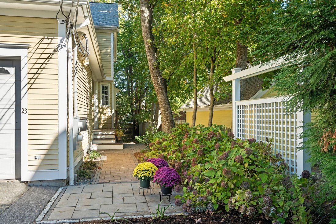 Condo in Newton, Massachusetts, United States 3 - 19079554