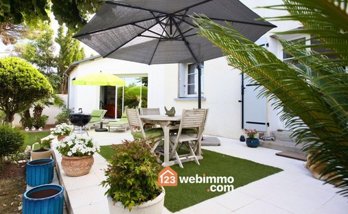 Casa a Bourg, Lagord, Francia 1