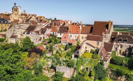 Maison à Vézelay, Bourgogne-Franche-Comté, France 1