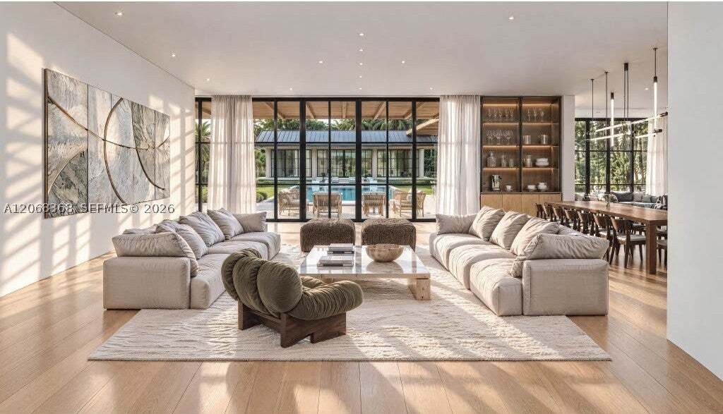House in Miami, Florida, United States 3 - 18764509