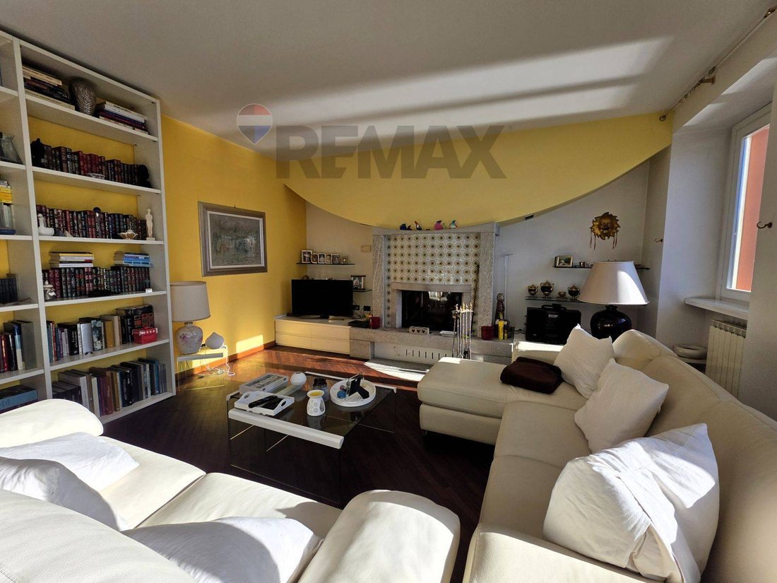 Apartamento en Verbania, Piamonte, Italia 2 - 19076240