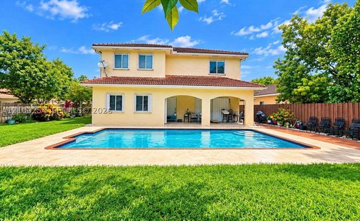Casa a West Miami, Florida, Stati Uniti 1
