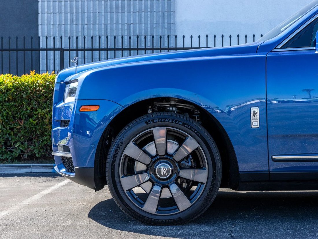 Suv in Azusa, CA, United States 2 - 19058368