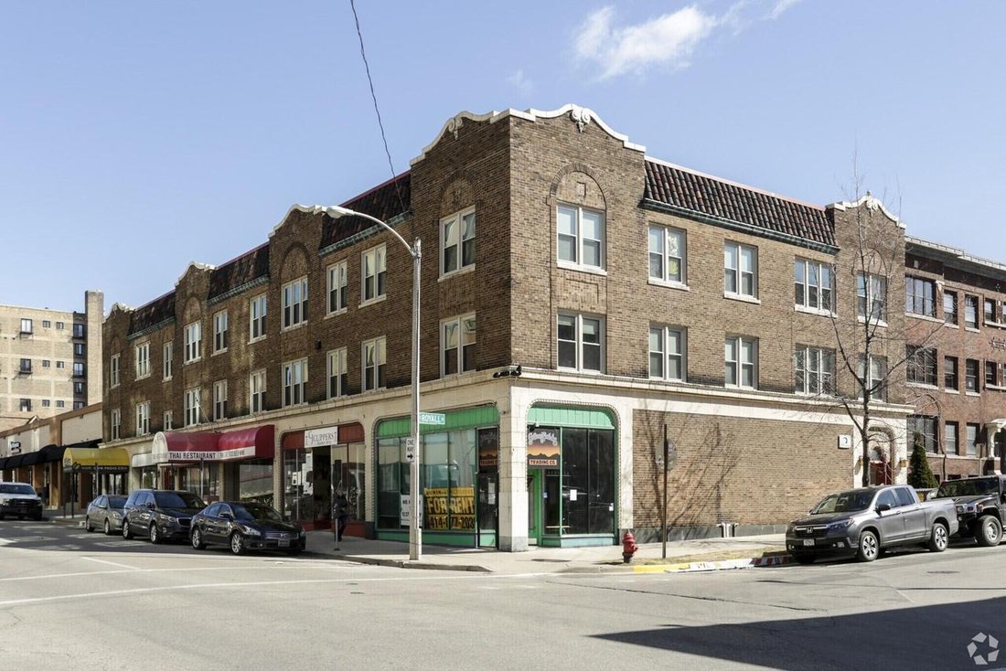 Milwaukee, Wisconsin, United States 3 - 19085741