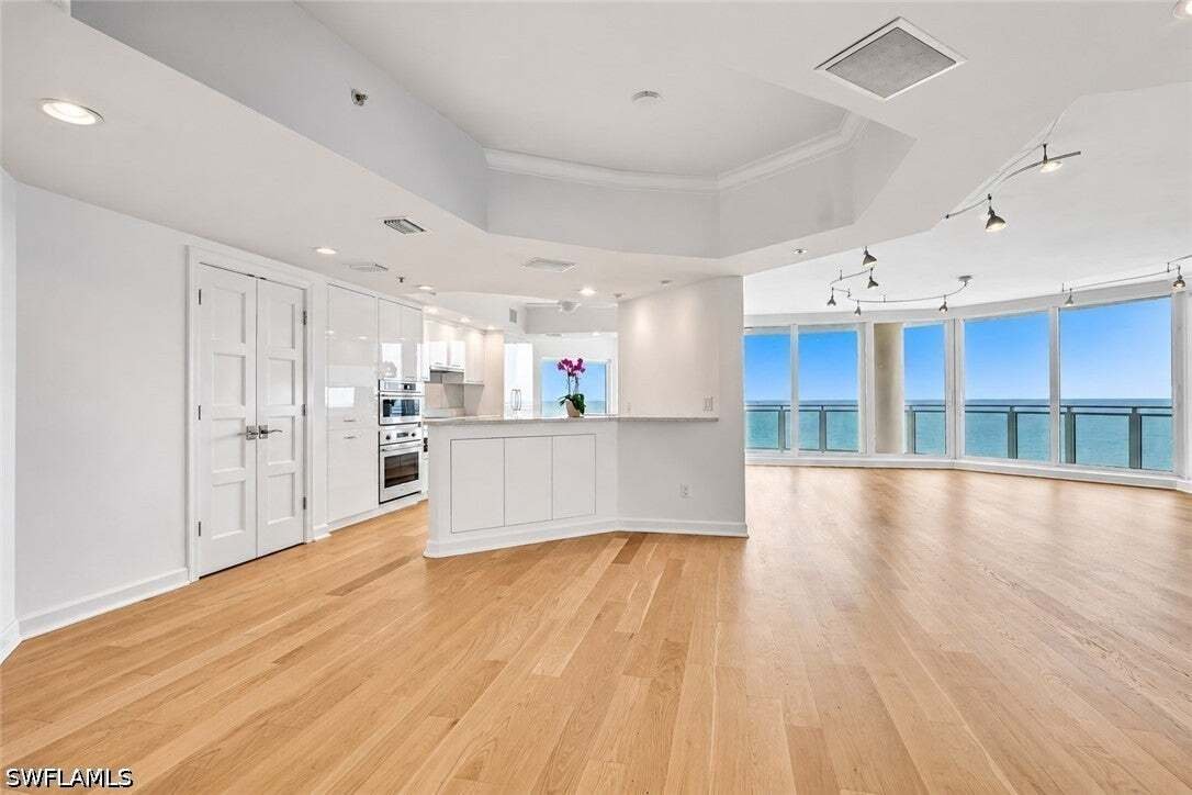Condo in Naples, Florida, United States 4 - 19078765