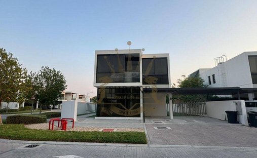 Villa in Damac Hills 2, Dubai, United Arab Emirates 1