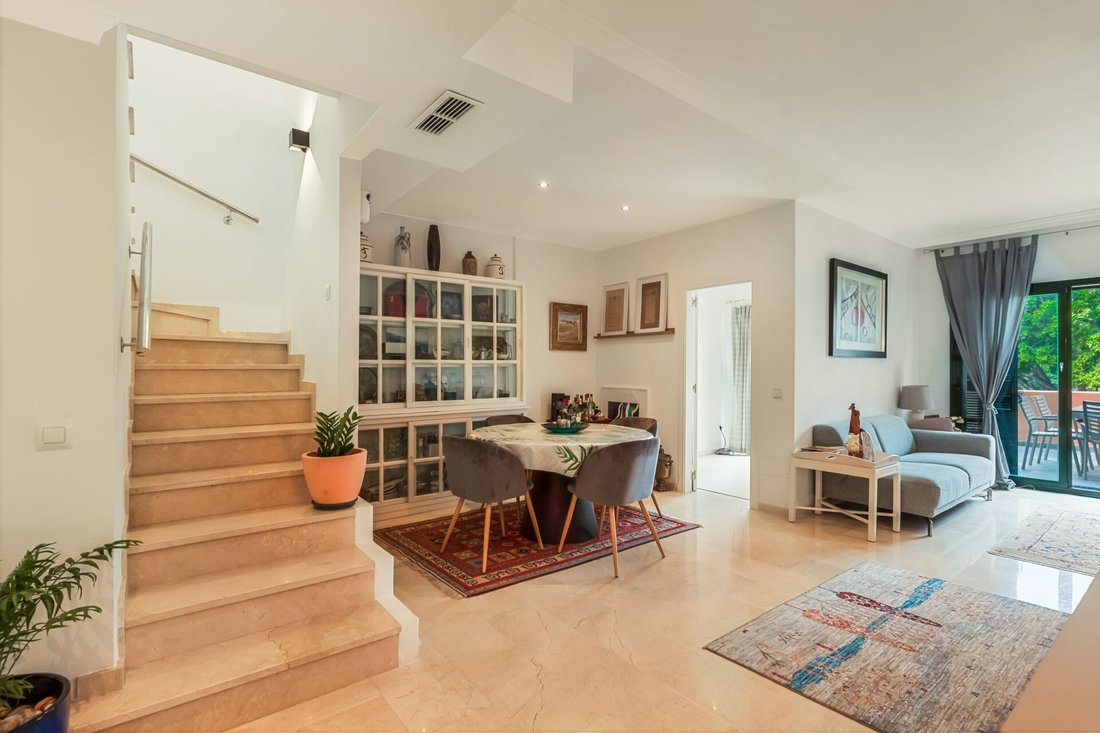 House in Elviria-Cabopino, Marbella, Spain 4 - 19083028