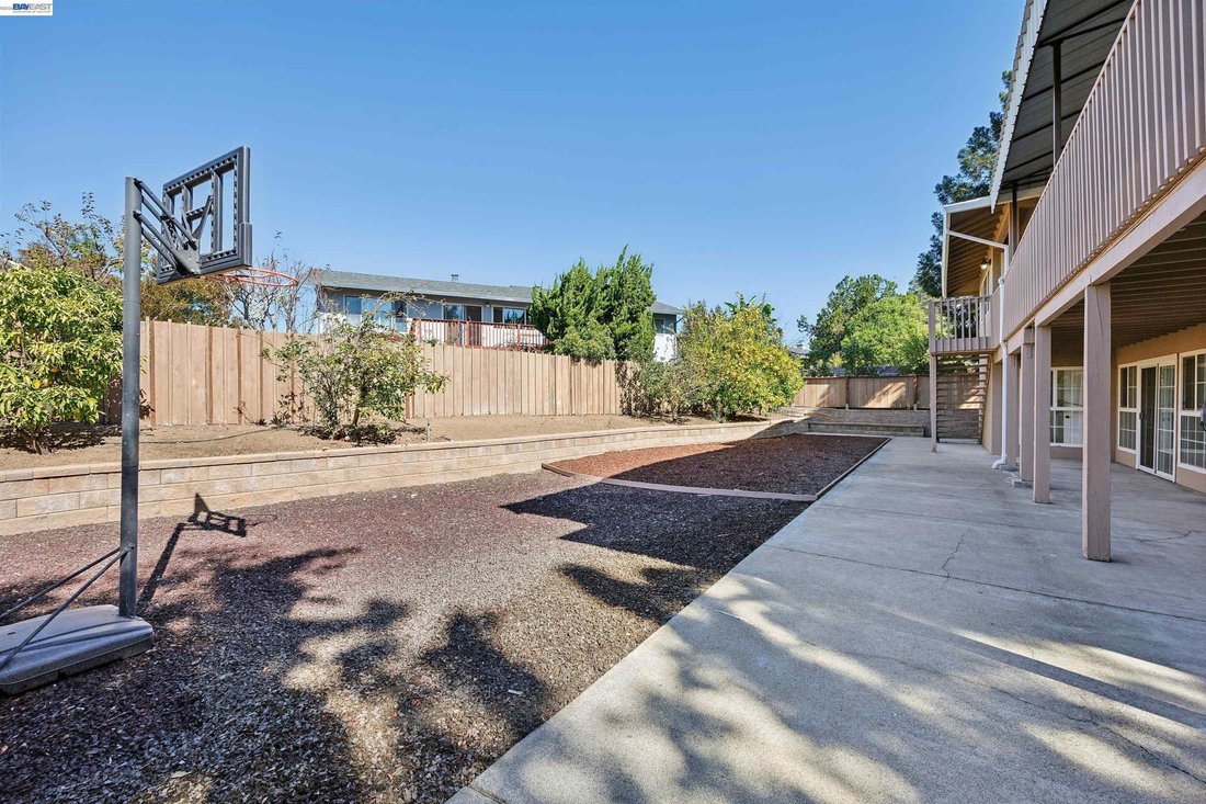 House in Hayward, California, United States 3 - 19076275