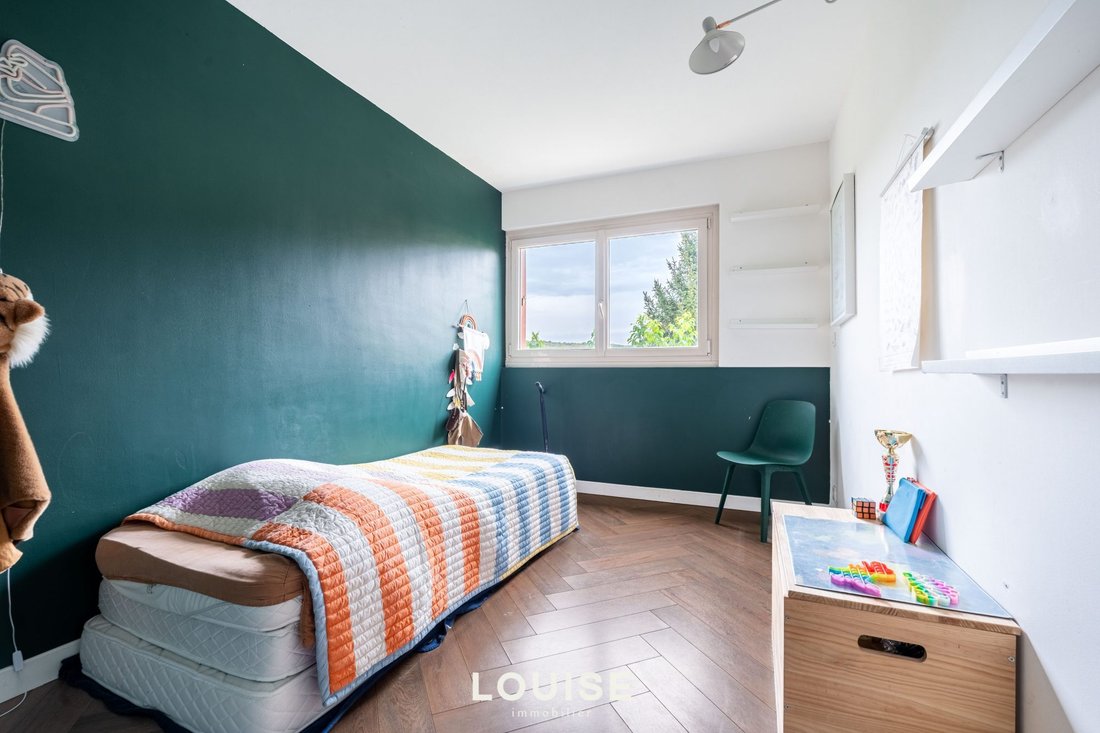 Apartment in Pavé des Gardes, Chaville, France 5 - 19076526