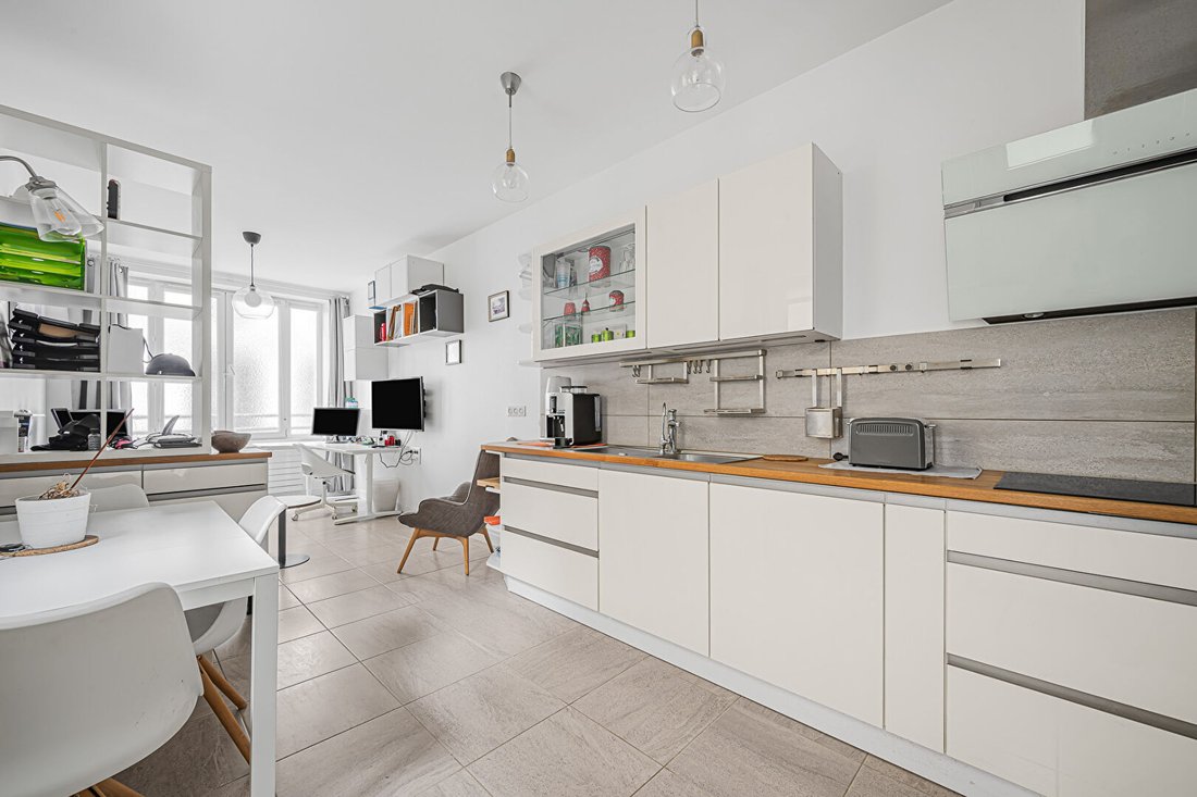 Apartamento en Perouses, París, Isla de Francia 1 - 19077916