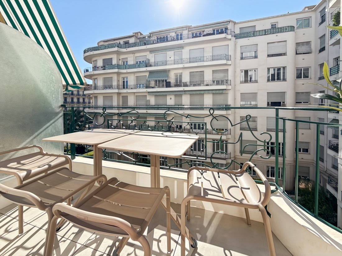 Appartamento a Nizza, Provenza-Alpi-Costa Azzurra, Francia 3 - 19083478