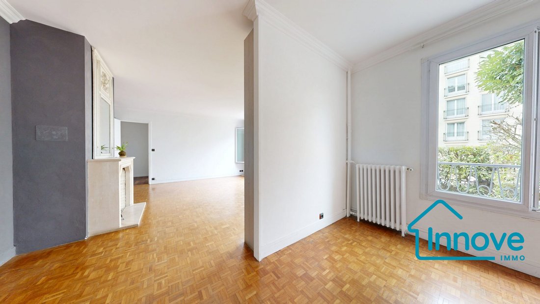 Apartment in Domaine National du Château, Versailles, France 3 - 19076645