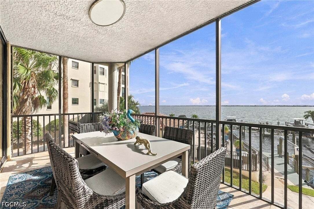 Condo in Cape Coral, Florida, United States 3 - 19082580