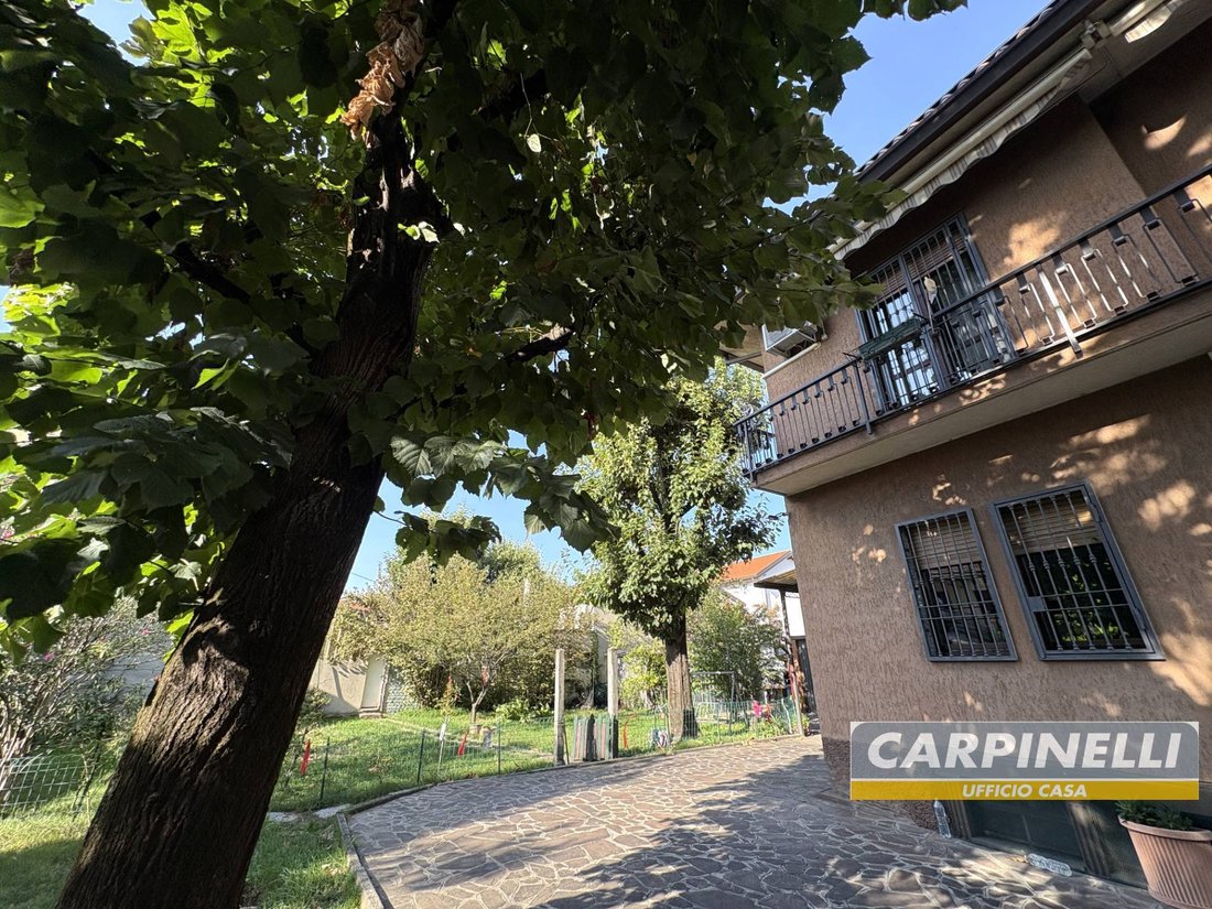 House in Centro, Desio, Lombardy 2 - 19076124