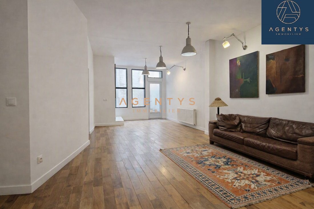 Apartment in Neuilly-Plaisance, Ile-de-France, France 1 - 19076536