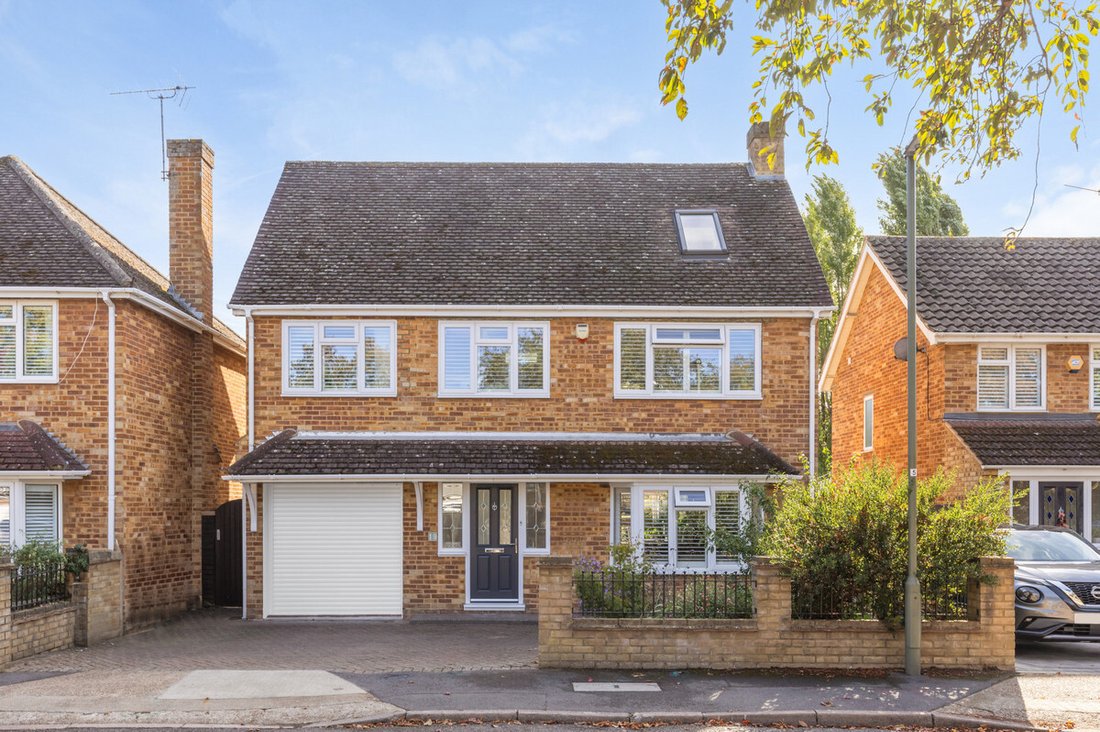 House in Sunbury, England 1 - 19077091