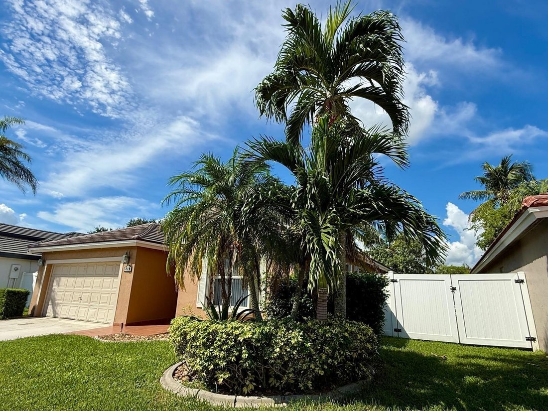 House in Pembroke Pines, Florida, United States 4 - 19083366
