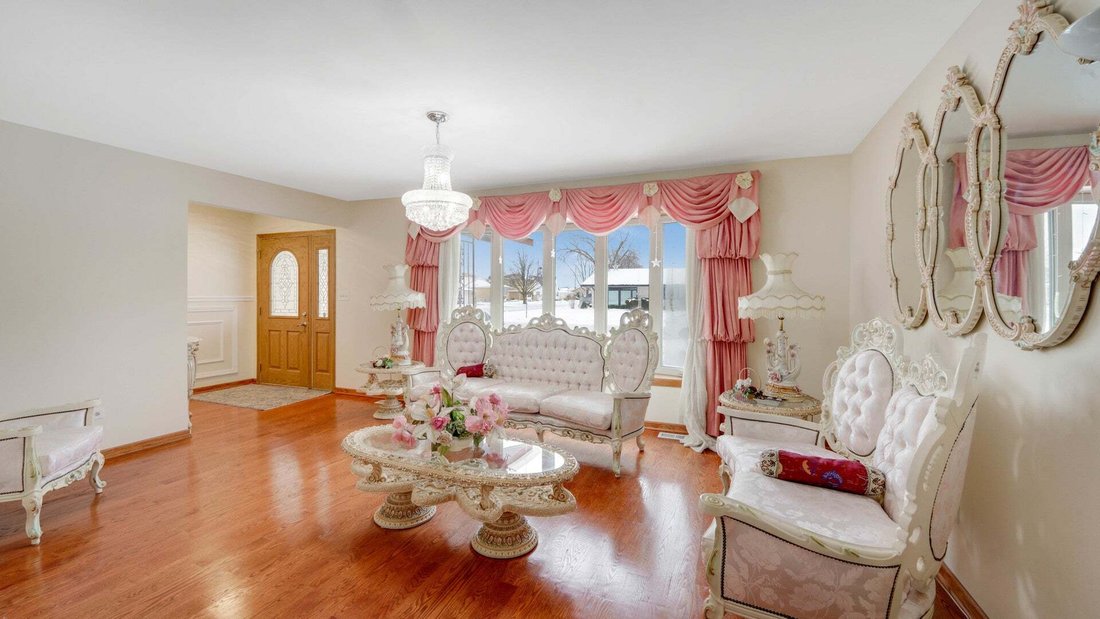 House in Oak Lawn, Illinois, United States 4 - 19082788