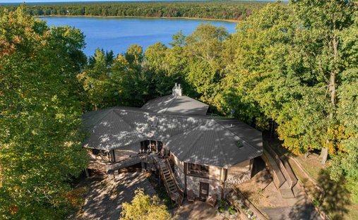 House in Beulah, Michigan, United States 1