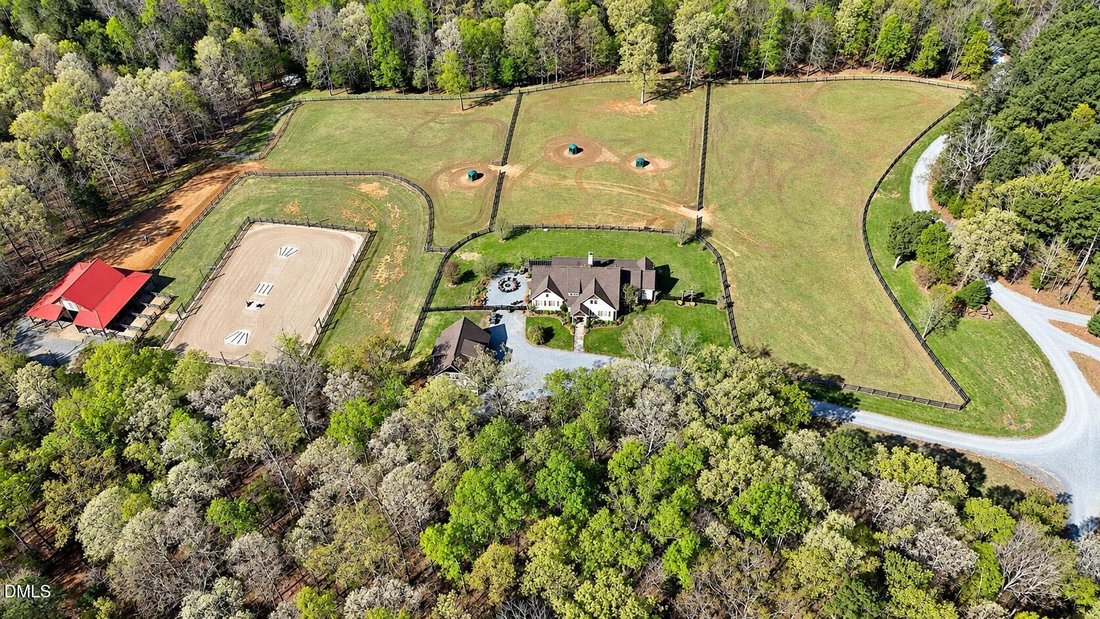 Casa en Pittsboro, Carolina del Norte, Estados Unidos 1 - 17638375