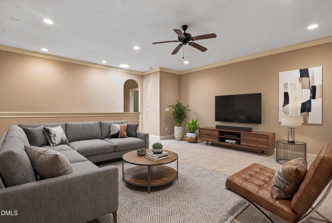 Townhouse in Raleigh, North Carolina, United States 5 - 19079671