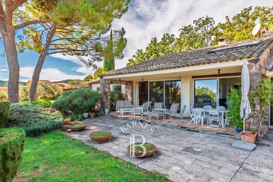 Casa a Bagnols-en-Forêt, Provenza-Alpi-Costa Azzurra, Francia 2 - 19081425