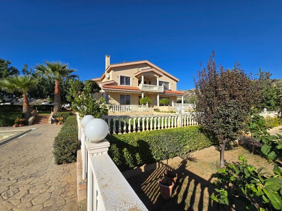 Casa a Fasoula, Distretto di Limassol, Cipro 1 - 19084005