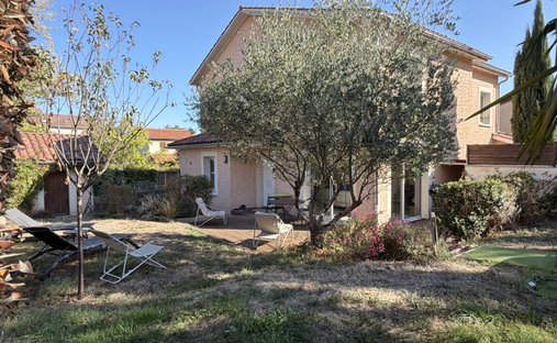 House in Centre, Craponne, France 1