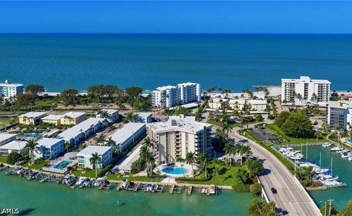 Cooperativa a Naples, Florida, Stati Uniti 1