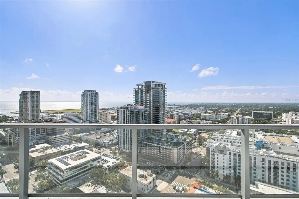 Condo in St. Petersburg, Florida, United States 5 - 18341921