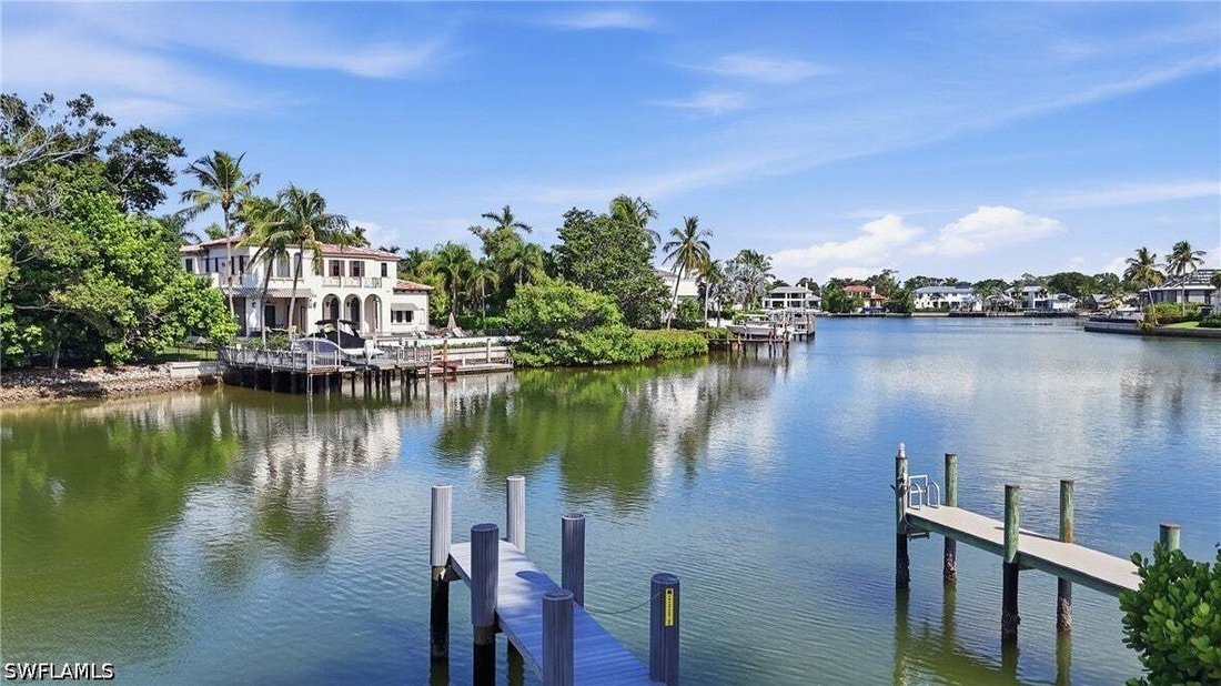 Cooperativa en Naples, Florida, Estados Unidos 2 - 19085722
