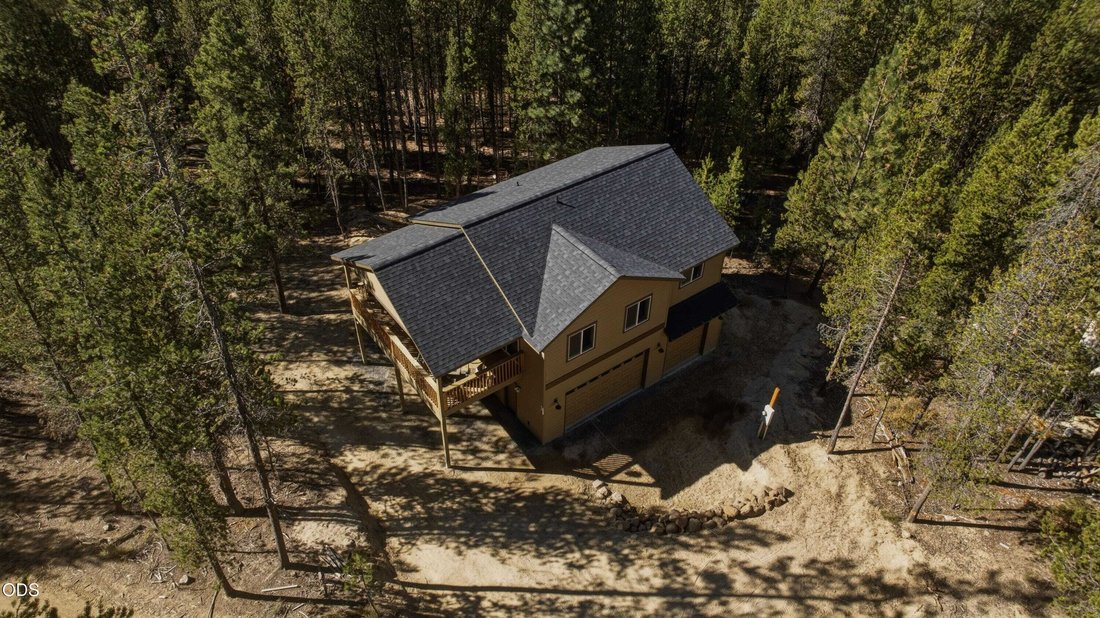 House in Crescent Lake, Oregon, United States 1 - 19083755