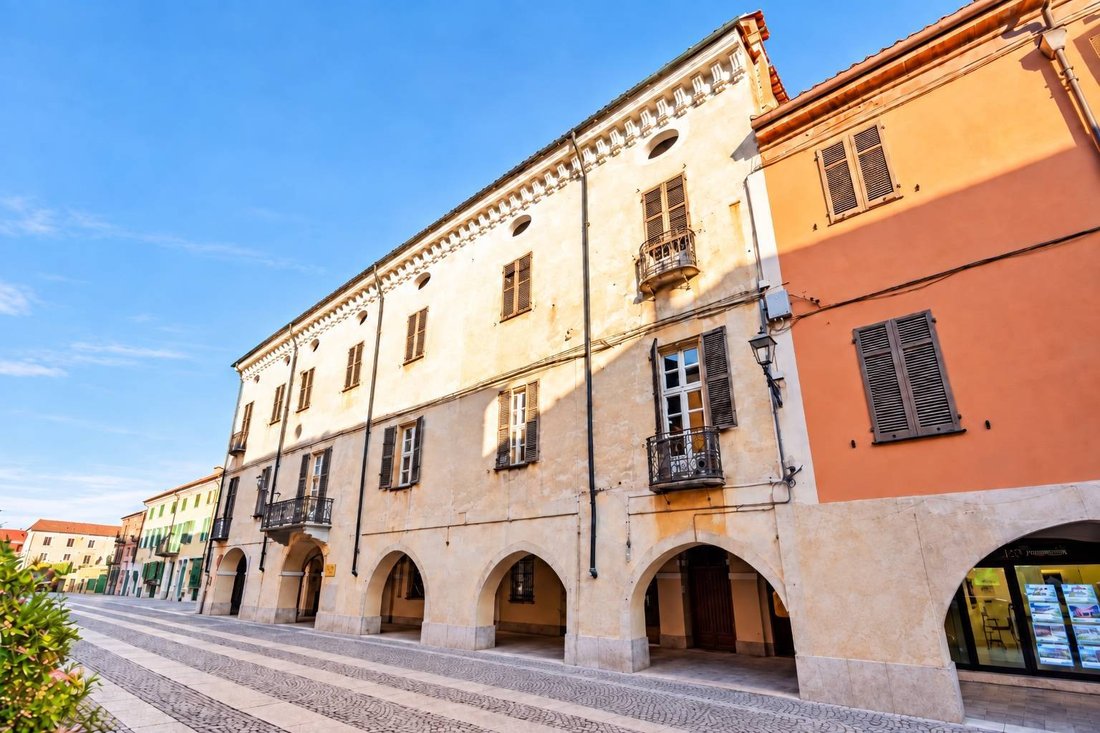 Otros en Fossano, Piamonte, Italia 2 - 19076139