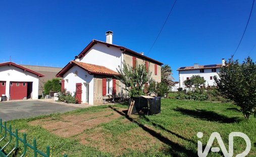 Haus in Ustaritz, Neu-Aquitanien, Frankreich 1