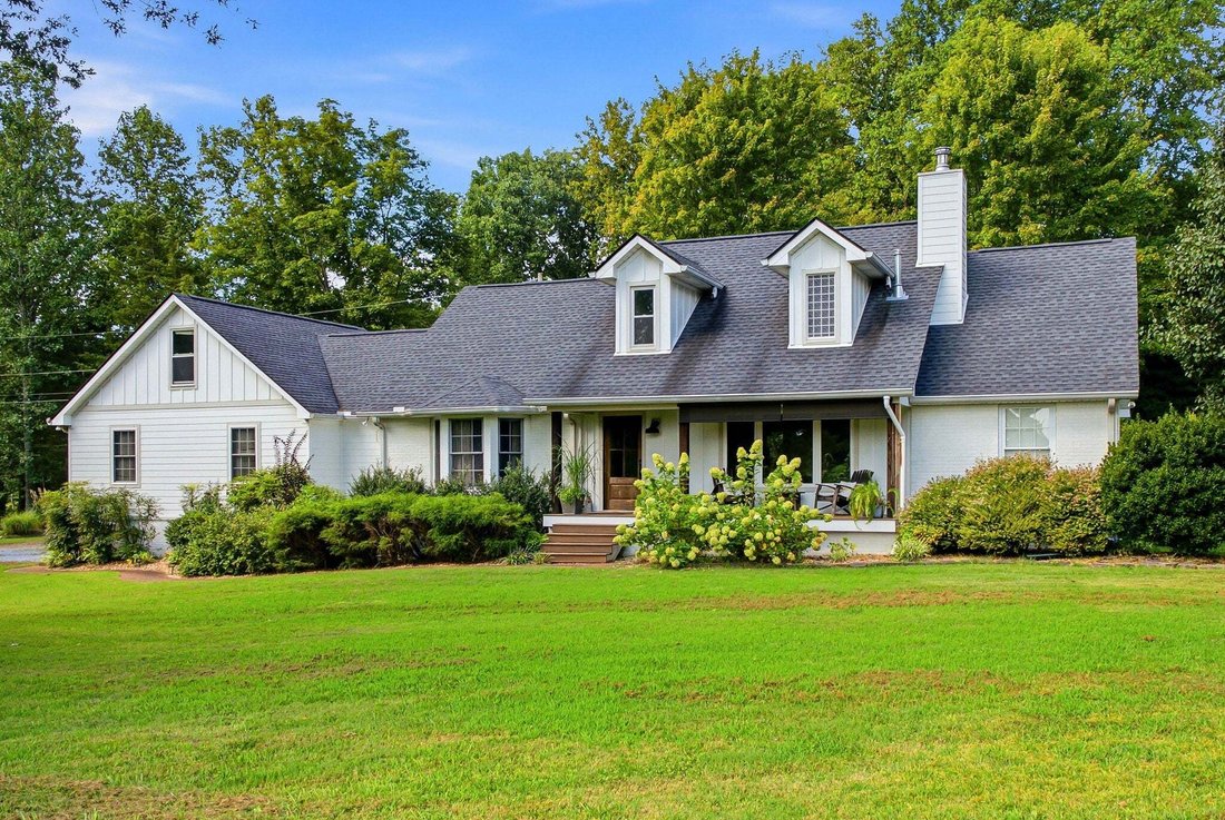 House in Cross Plains, Tennessee, United States 1 - 19082659