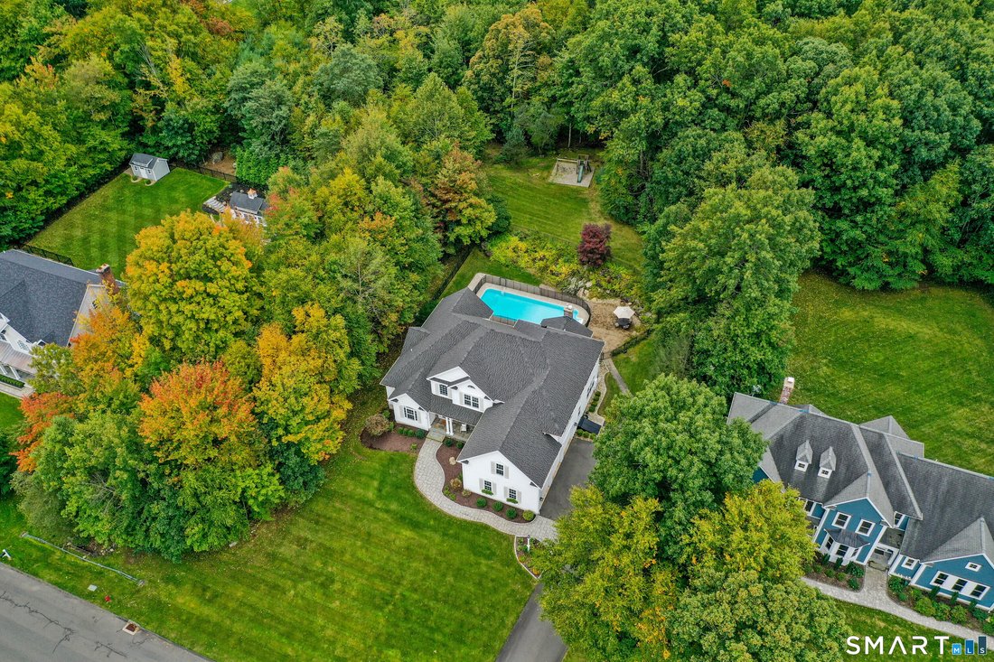 House in Canton, Connecticut, United States 2 - 19082521