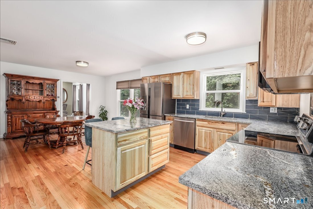 House in Brookfield, Connecticut, United States 3 - 19077122