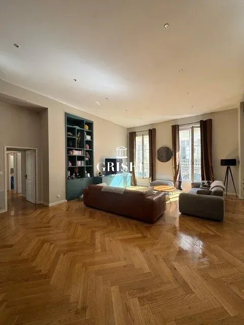 Apartment in Hôtel de Ville-Quinconce-Saint Seurin-Fondaudège, Bordeaux, France 1 - 19083866