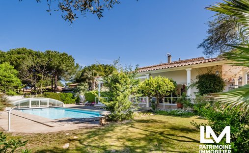 Villa in Genossenschaft, Agde, Frankreich 1