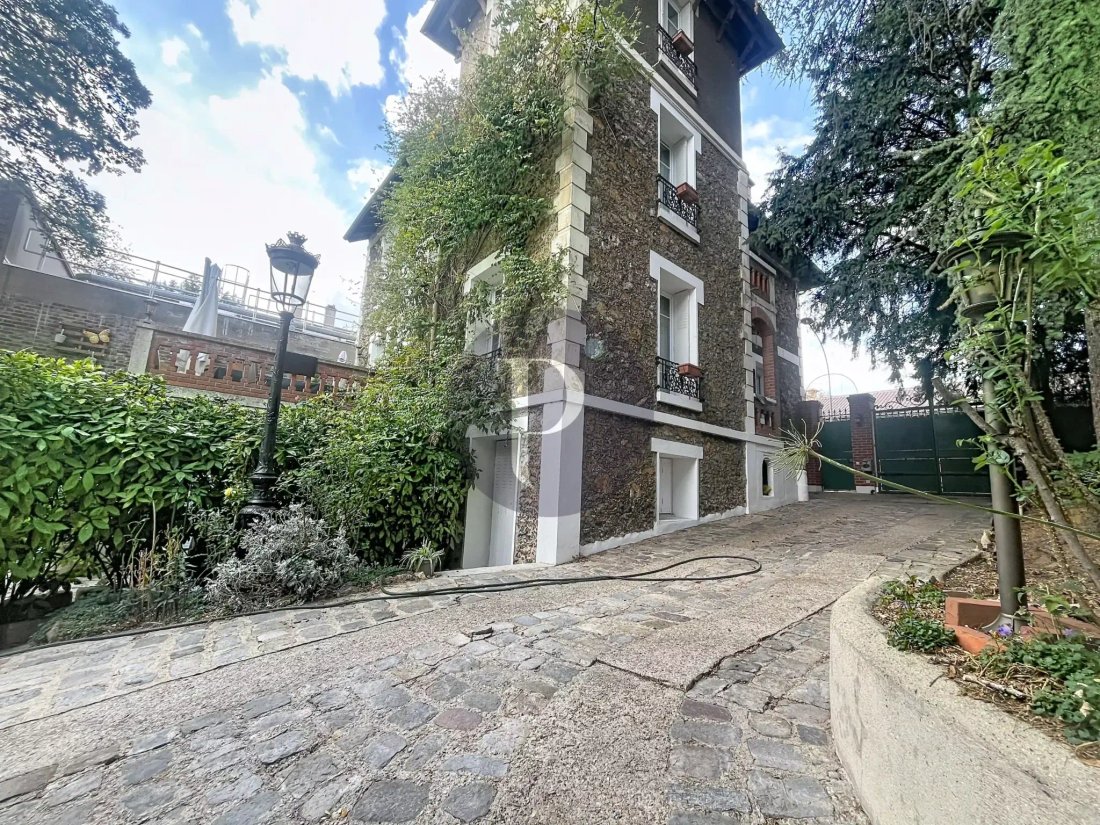 House in Villejuif, Ile-de-France, France 1 - 19077527