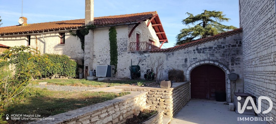 Maison à Sérigny, Nouvelle-Aquitaine, France 4 - 19078363