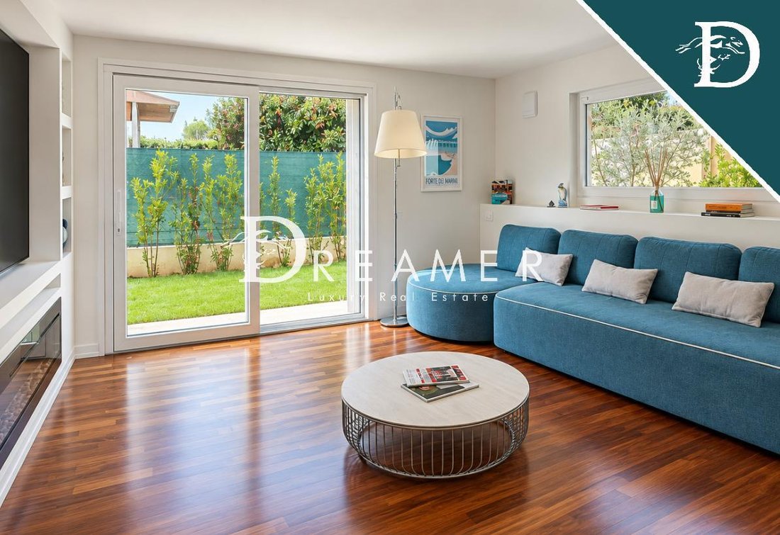 Villa à Caranna-Vaiana, Forte dei Marmi, Toscane 4 - 19077928