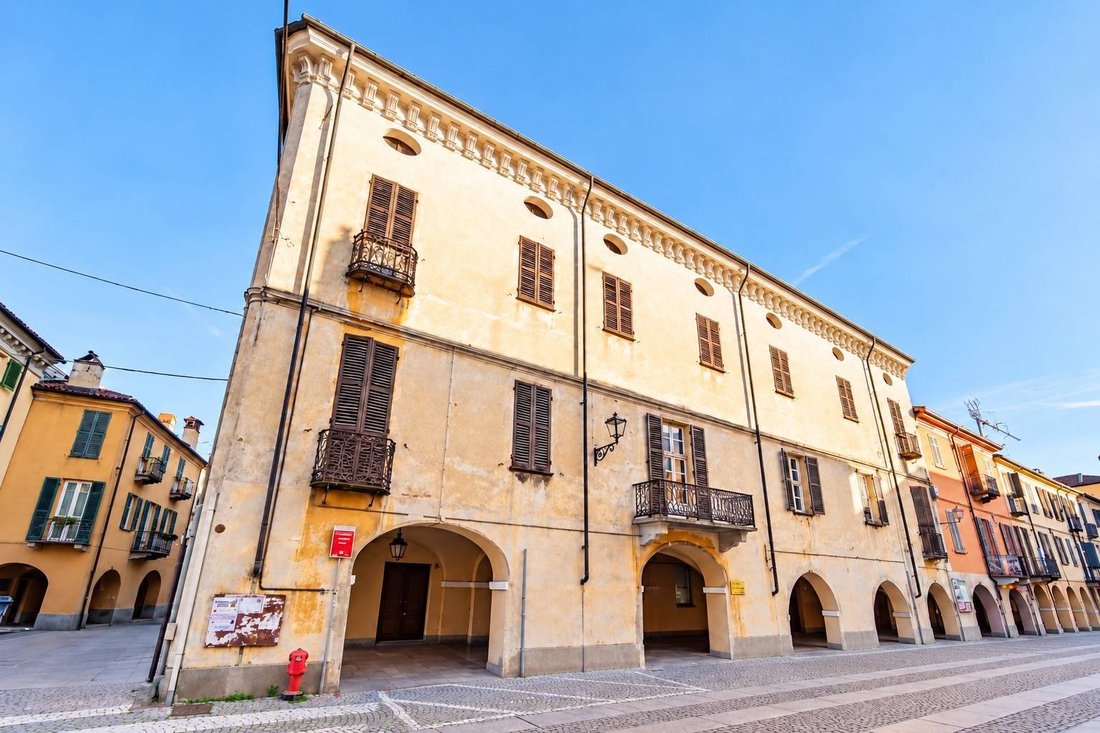 Otros en Fossano, Piamonte, Italia 1 - 19076139