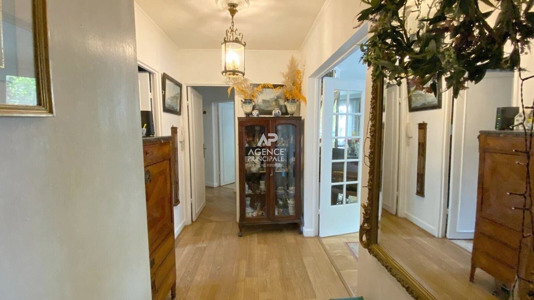 Appartamento a Les Arcades, Viroflay, Francia 4 - 19081302