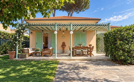 Villa in Pietrasanta, Toskana, Italien 1