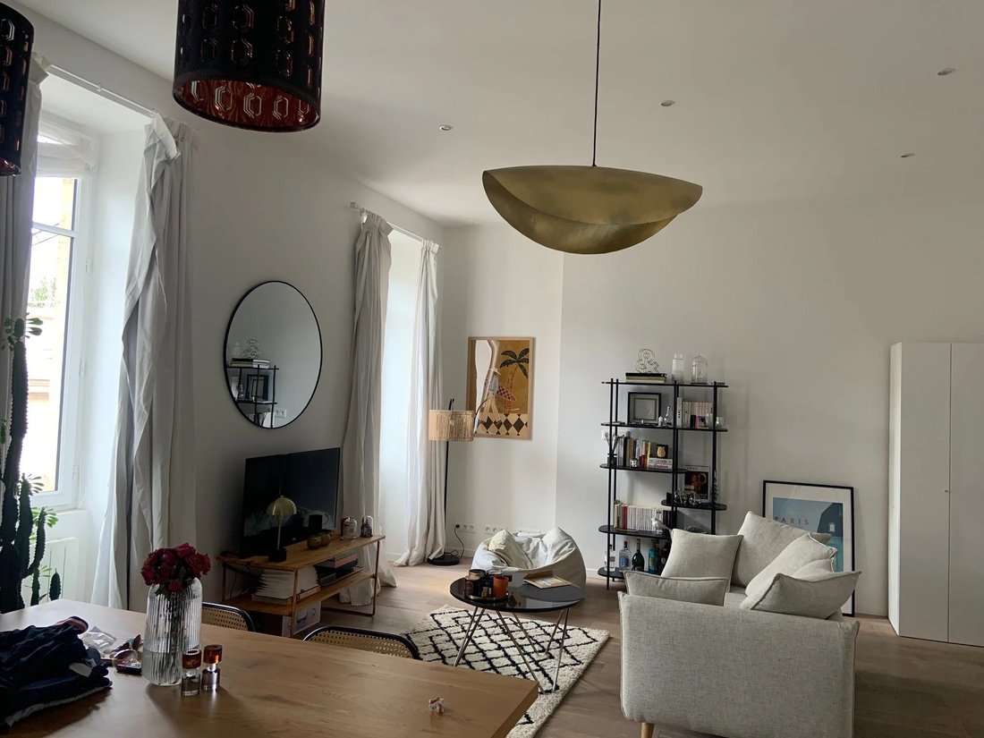 Apartment in Hôtel de Ville-Quinconce-Saint Seurin-Fondaudège, Bordeaux, France 3 - 19083869
