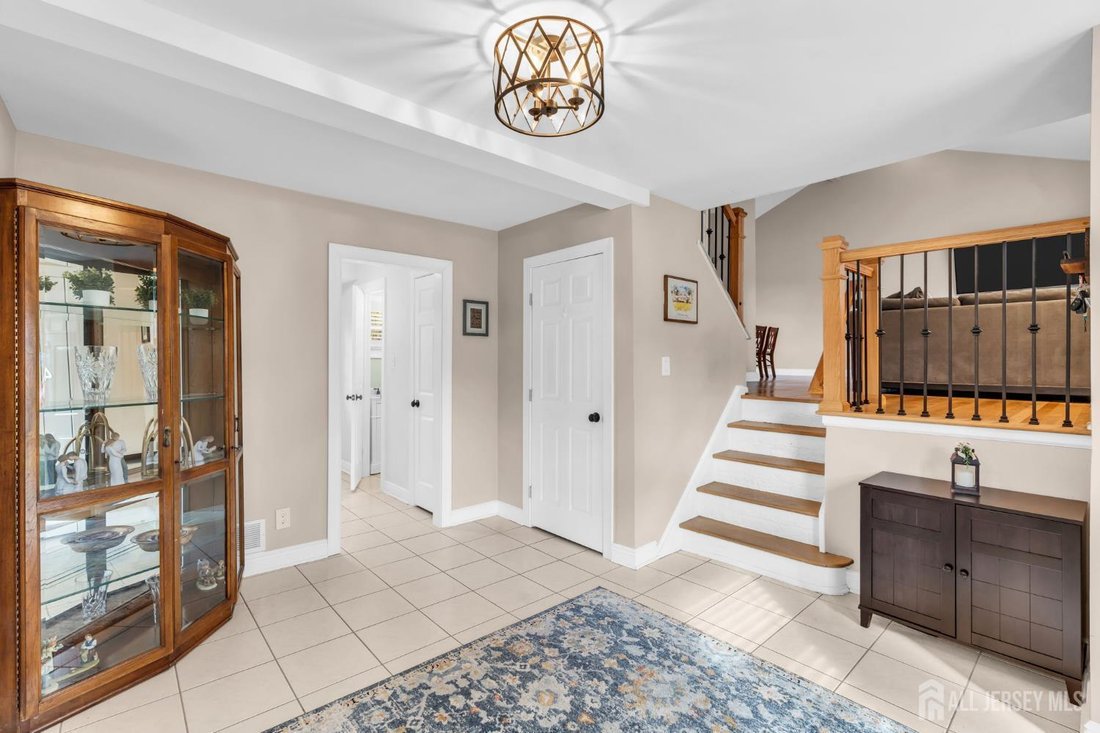 Casa a East Brunswick, New Jersey, Stati Uniti 3 - 19079772