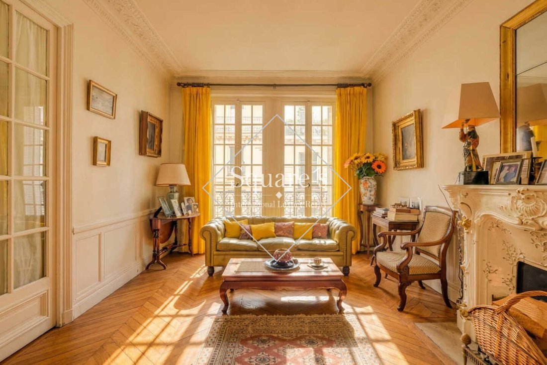 Appartamento a Elysées-Madeleine, Paris 8e Arrondissement, Parigi 3 - 19084934